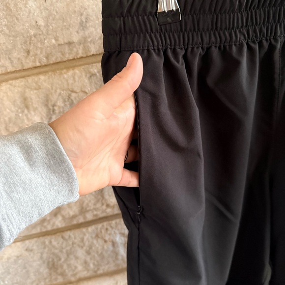 Spyder Active Black Men's Athletic Shorts Zipper Pockets Medium - Picture 2 of 5